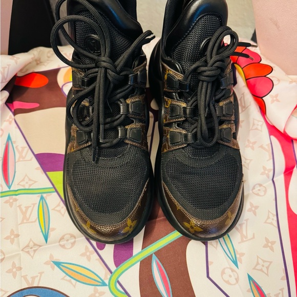 Louis Vuitton Black and Brown Sneakers LV Archlight Sneaker - Picture 4 of 10